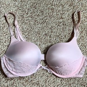 Light Pink Victoria’s Secret Bra 34C